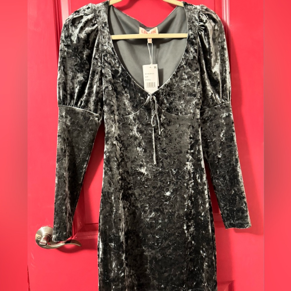 Elegant Velvet Black Dress